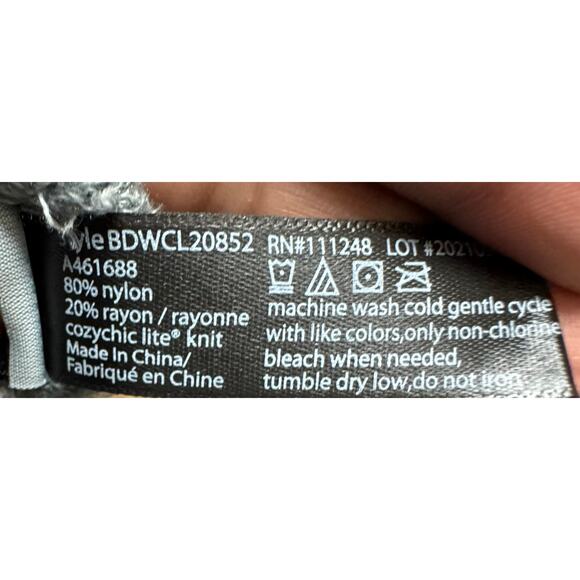 Barefoot Dreams CozyChic Lite Confetti Scarf Smokey Green Fog Gray NWT - Picture 7 of 7